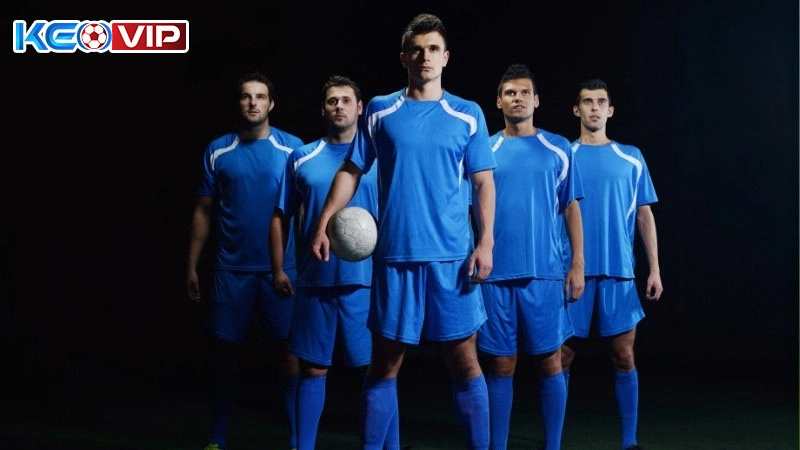 Lực lượng và đội hình ra sân